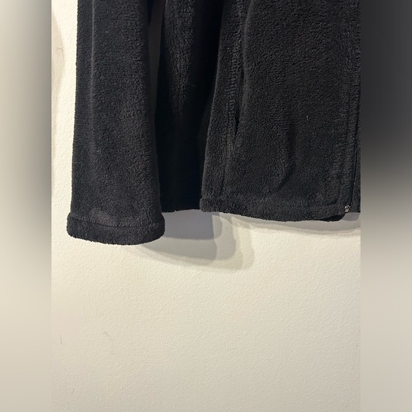 L.L. Bean Black Fleece Jacket - Picture 7 of 12